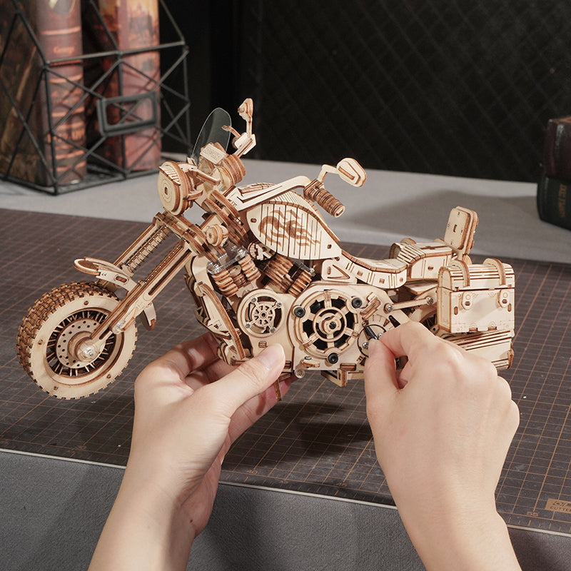 ROKR Cruiser Motorcycle 3D Wooden Puzzle LK504 [Only Ship To U.S.]