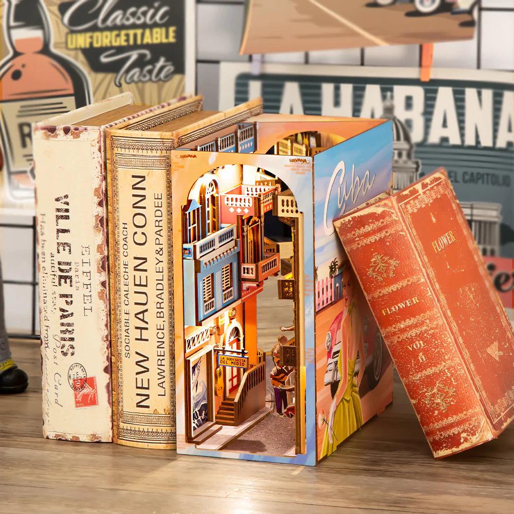 Havana Stroll | DIY Book Nook Shelf Insert Kit - The Emporium