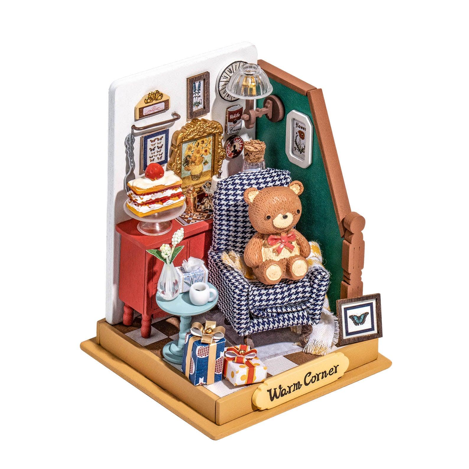 Rolife Holiday Living Room DIY Miniature House DS028 - The Emporium